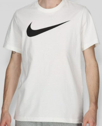Nike Swoosh T-Shirt - 102